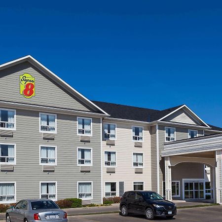 Super 8 By Wyndham Midland Hotel Exterior photo